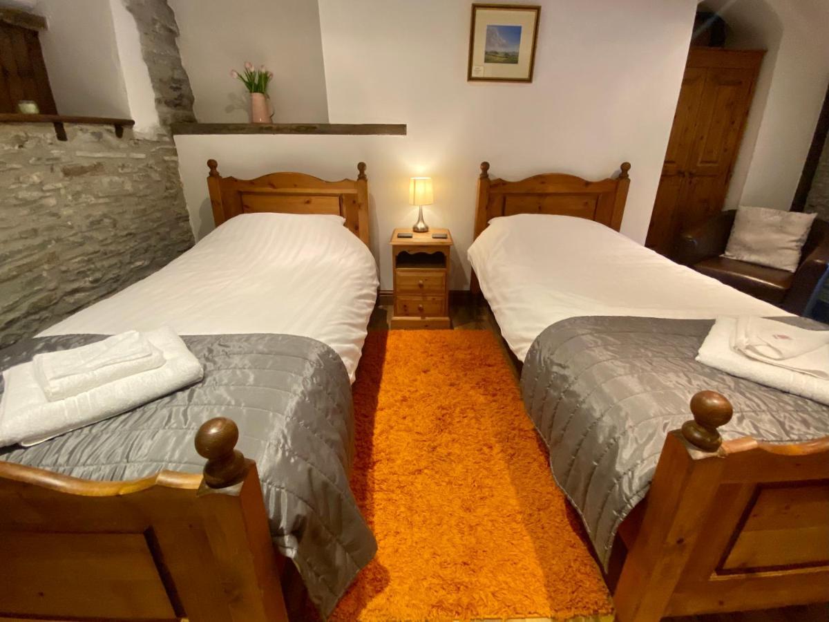 Seven Stars Inn Билт-Уэлс Экстерьер фото